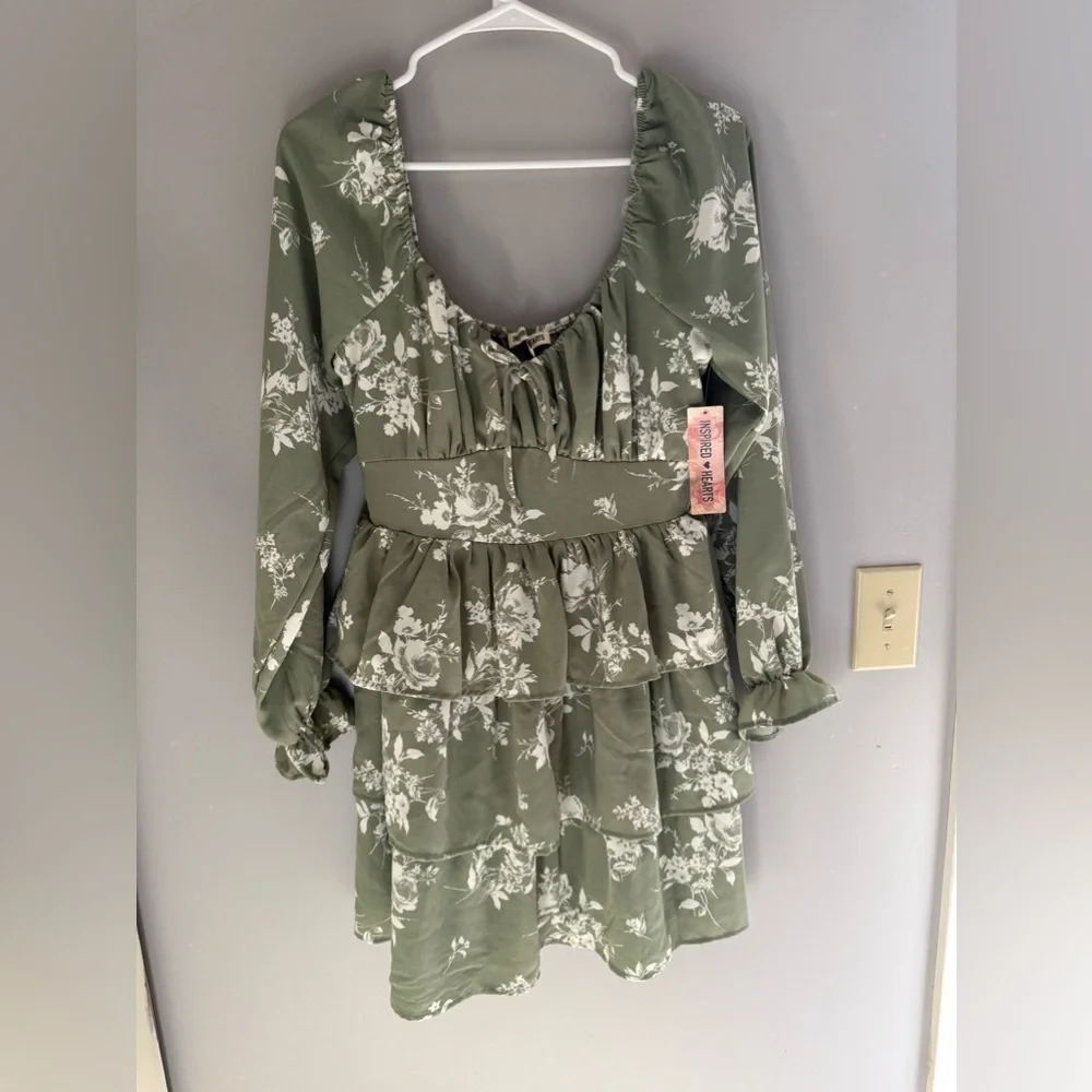 inspired hearts green dress Womens M Floral Ruffled Tired Mini Long Sleeve New colorgrp-53536